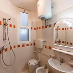 Villaggio Tivoli 公寓 比比翁